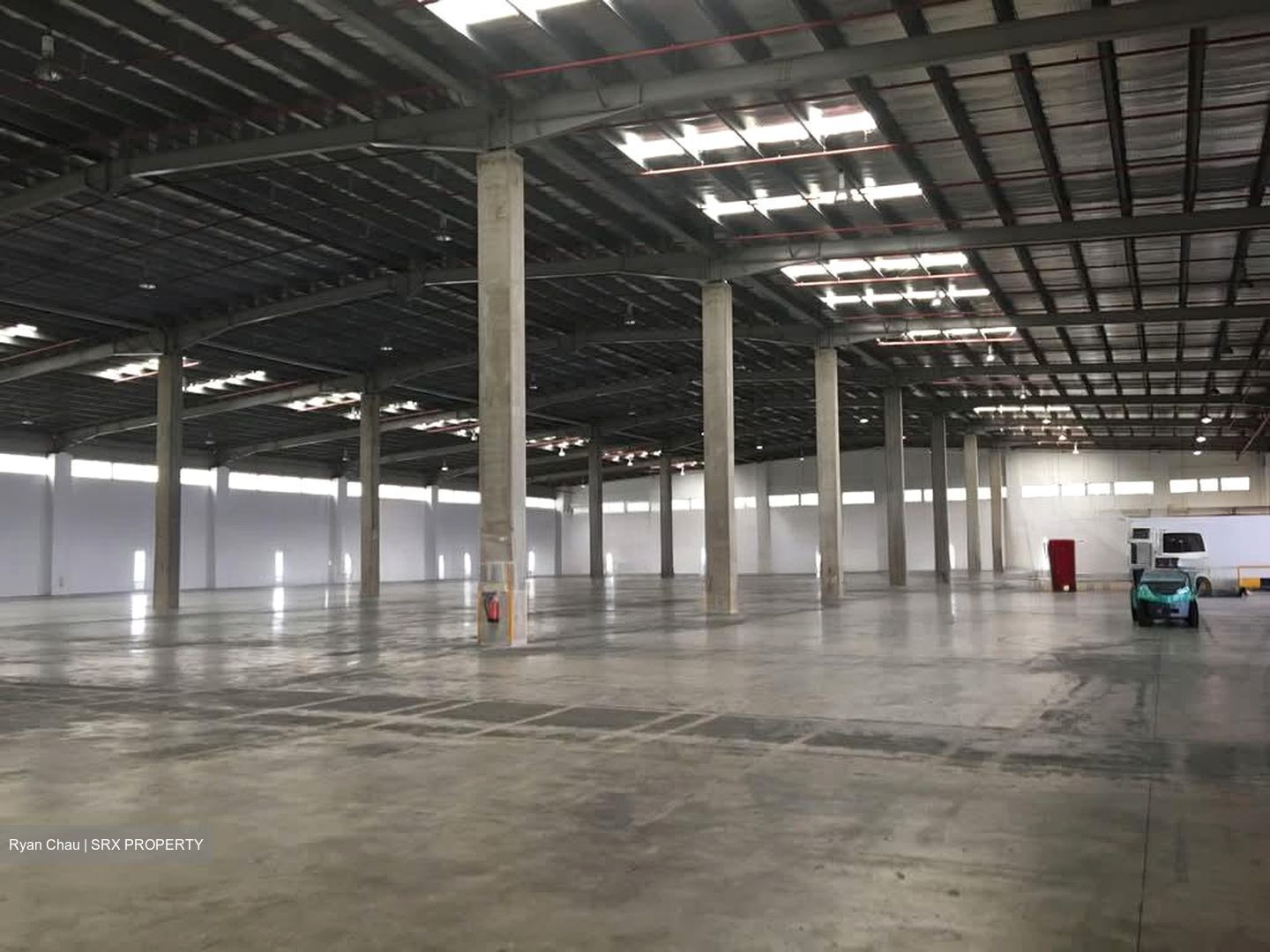 Ibm Place (D16), Warehouse #582815431